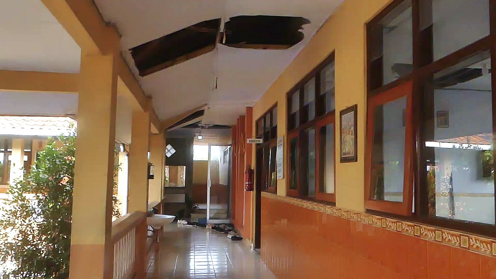 Puluhan Sekolah Dapat Bantuan Dana Revitalisasi
